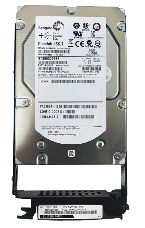 Жесткий диск Fujitsu 9FN066-090 600Gb SAS 3,5" HDD 9FN066-090 - фото 33880